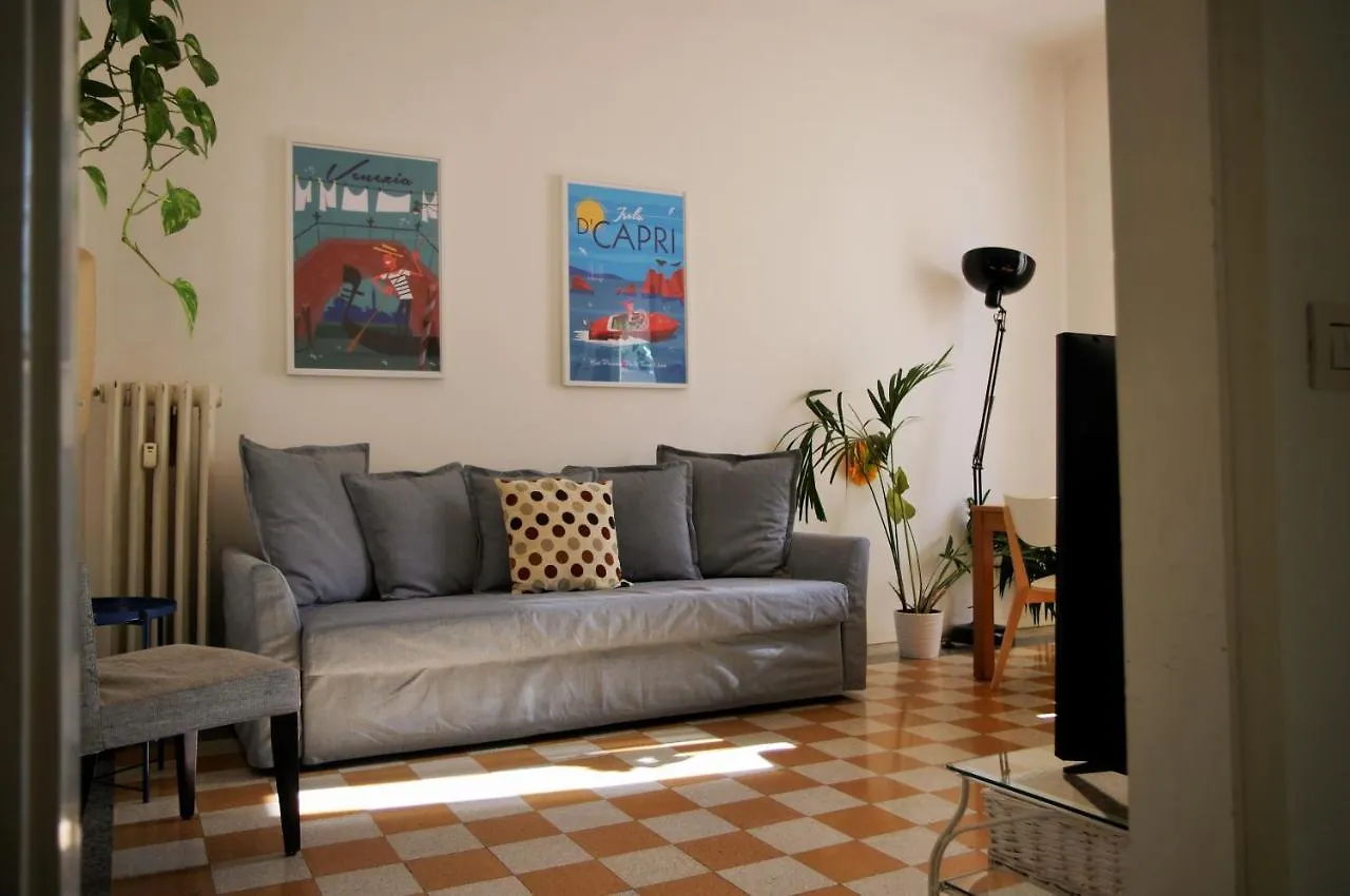 Incantevole Appartamento De Angeli Mediolan Apartament