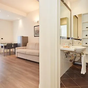 Pier Capponi , Milano Italia