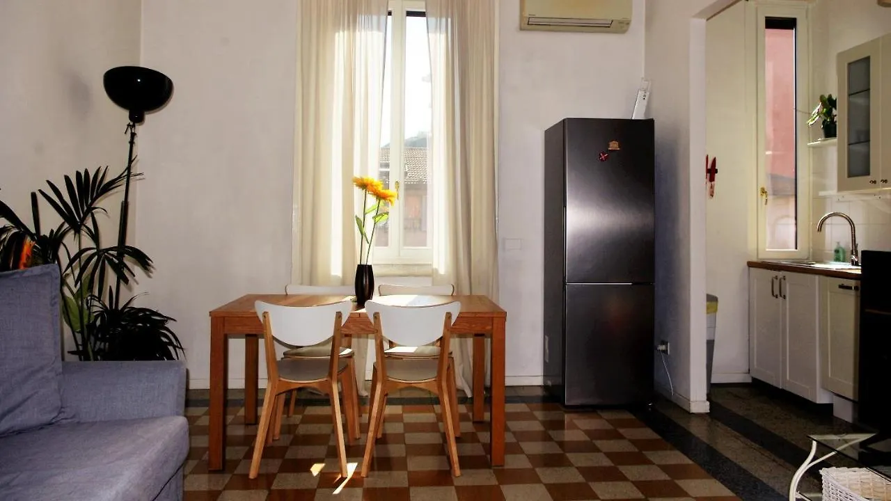 Incantevole Appartamento De Angeli Milan Apartment